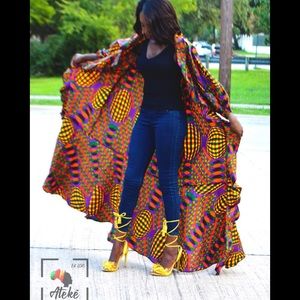 Long vibrant African print duster w/puffy sleeves